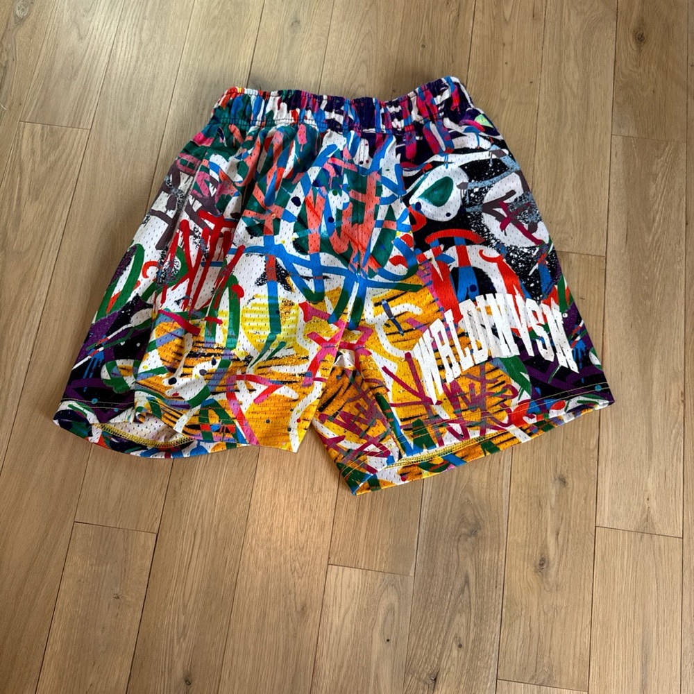 Graffiti Wrldinvsn shorts